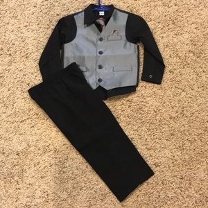 4 piece toddler George suit. NWOT. Adorable!